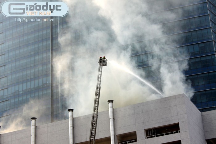 Do thang chữa cháy hiện đại nhất ở Hà Nội hiện chỉ ứng cứu đến tầng 17 nên hỏa hoạn luôn trở thành nỗi ám ảnh thường trực của cư dân tại tòa nhà này.